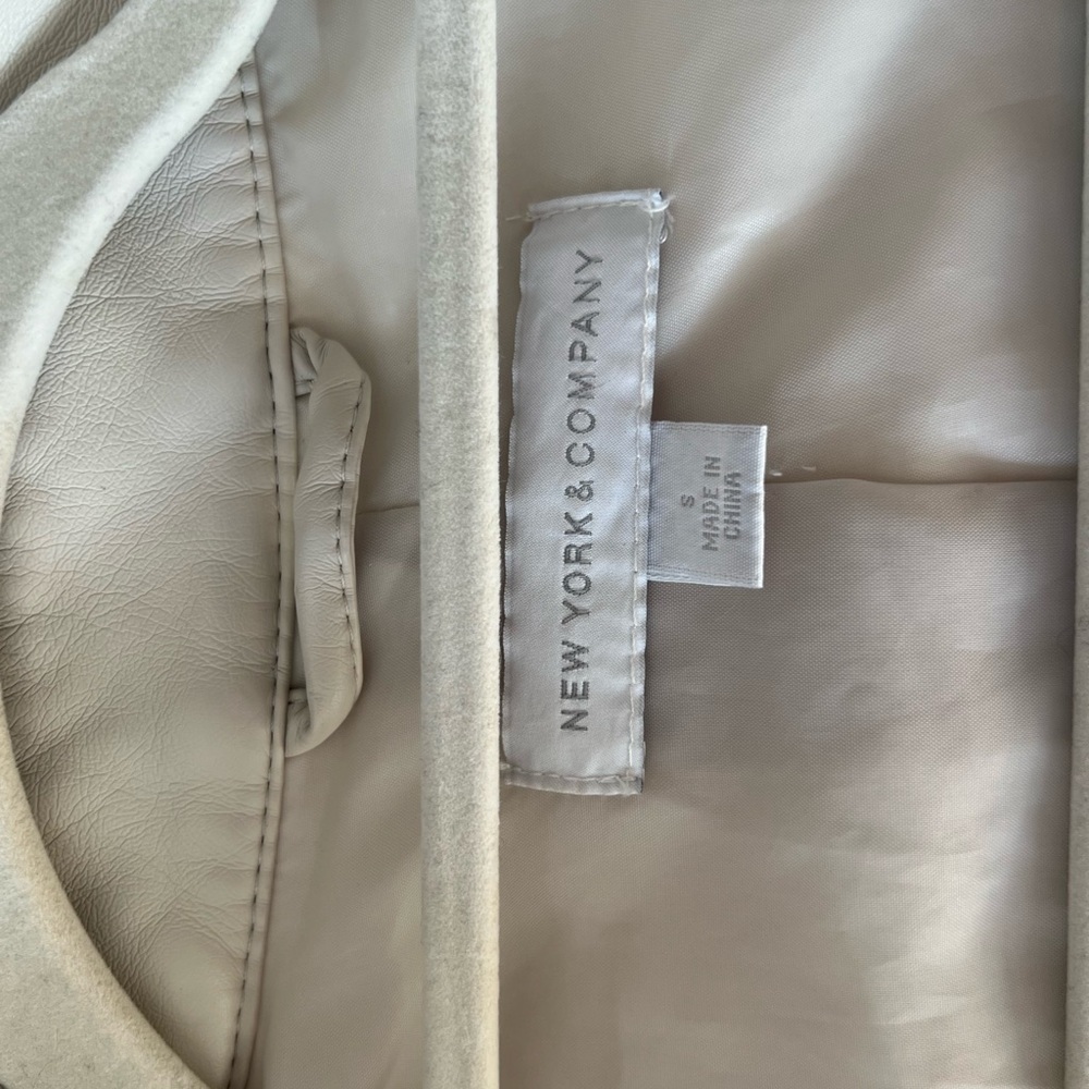 Soft Buttery Faux Biker Cream Lether Jacket Size Small - Picture 5 of 11